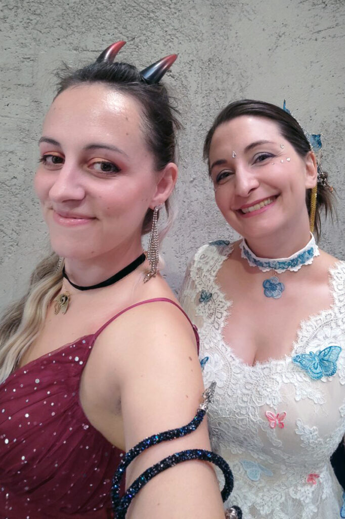 Gloria & Sephira Moedisia